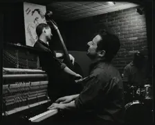 The Jonathan Gee Trio in concert at The Fairway, Welwyn Garden City, Hertfordshire, 7 February 1999. Creator: Denis Williams