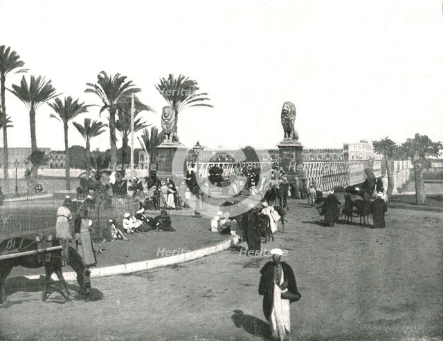The Kasr-el-nil Bridge, Cairo, Egypt, 1895.  Creator: W & S Ltd.