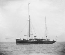 The ketch Gelasma under motor. Creator: Kirk & Sons of Cowes