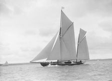 The ketch Valdora sailing close-hauled, 1912. Creator: Kirk & Sons of Cowes