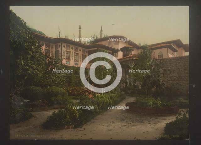 The Khan's Palace in Bakhchisaray, 1890-1900.