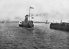 The Koh-I-Noor Nearing Harwich c1896. Artist: Chester Vaughan