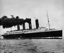 The Lusitania at full speed 1915