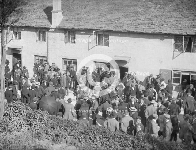 The Lamb Hotel, Burford, Oxfordshire, 1895. Artist: Henry Taunt