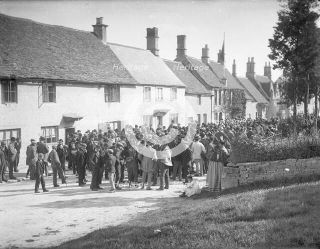 The Lamb Hotel, Burford, Oxfordshire, 1895. Artist: Henry Taunt