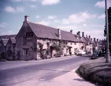 The Lamb Inn, Burford, Oxfordshire, c1955. Creator: Arthur Charles Kirby Ware