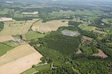 The landscape park and woodland around Shardeloes, Amersham, Buckinghamshire, 2018. Creator: Historic England