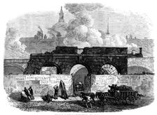 The last of the old Fleet Prison, 1868. Creator: Unknown