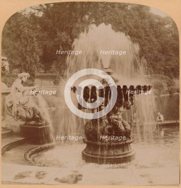 'The Large Fountain, London, England', 1896. Creator: Underwood & Underwood.
