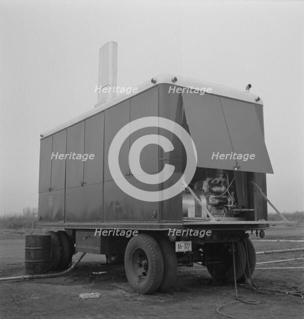 The laundry unit, FSA mobile camp, Merrill, Klamath County, Oregon, 1939. Creator: Dorothea Lange.