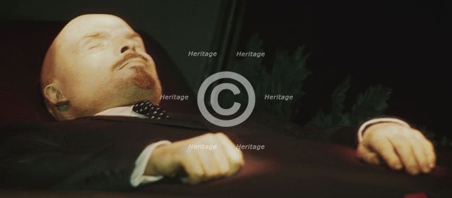 The Lenin's dead body at the Lenin's Mausoleum Artist: Anonymous  