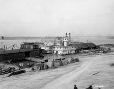 The Levee, Louisville, Ky., c.between 1900 and 1910. Creator: Unknown