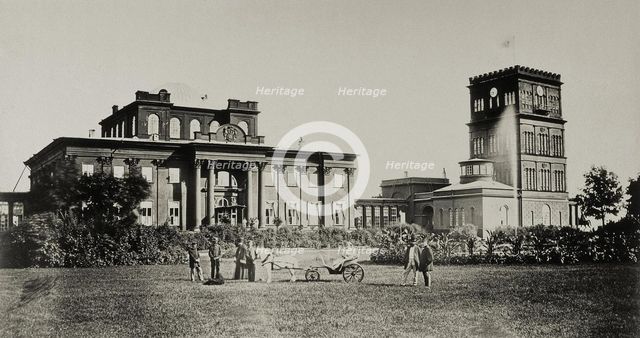 The Paskevich Residence in Gomel, 1860s. Artist: Bianchi, Giovanni (1812-1893)