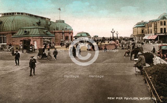The pavilion on the pier, Worthing, West Sussex, early 20th century. Artist: Unknown