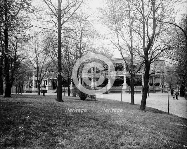 The Pavilion, zoo, Cincinnati, Ohio, between 1900 and 1910. Creator: Unknown.