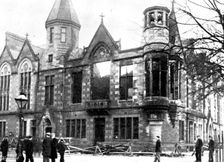 The Perth Municipal Buildings, destroyed by fire on January 23, 1895. Creator: Unknown