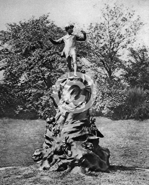 The Peter Pan statue, Kensington Gardens, London, 1926-1927.Artist: Arnold