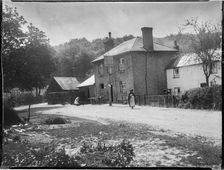 The Plough, Lower Cadsden, Princes Risborough, Wycombe, Buckinghamshire, 1910. Creator: Katherine Jean Macfee