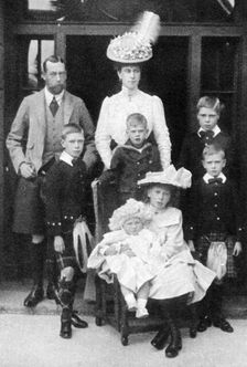 The Prince and Princess of Wales and their children, Abergeldie, Scotland, 1906