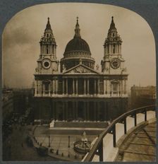 The Pride of London, St. Paul's Cathedral, London, England c1910. Creator: Unknown