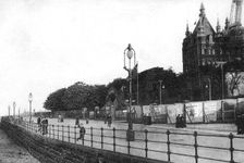 The promenade, New Brighton, East Sussex, c1900s-1920s