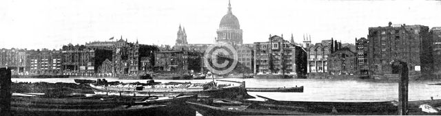The proposal to throw a new bridge across the Thames, 1909. Creator: Topical Press Agency.
