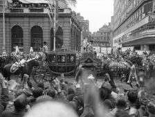 The Queen Mother in the Irish State Coach, London, 2 June 1953. Creator: Arthur Charles Kirby Ware