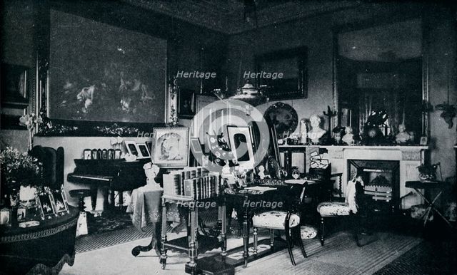 'The Queen's Private Sitting Room at Osborne', c1899, (1901). Artist: Hughes & Mullins.