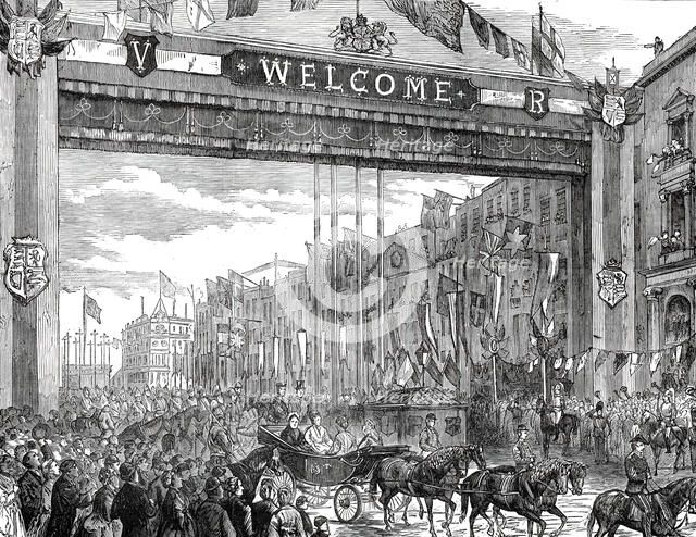 The Queen's Visit to the East End of London: Triumphal Arch in Whitechapel-Road, 1876. Creator: Unknown.