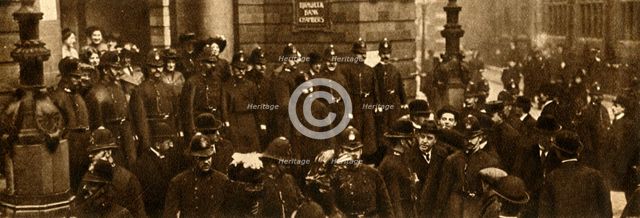 'The Run on the Birkbeck Bank', 1910, (1933).  Creator: Unknown.