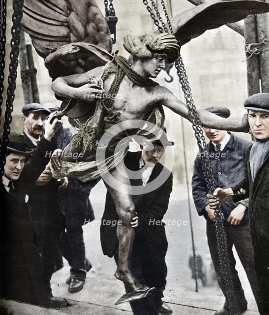 'The removal of Eros', 1925, (1938). Artist: Unknown.