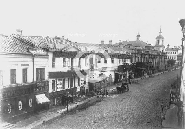 The revenue house of Prince Gagarin at Kuznetsky Most in Moscow, 1880.