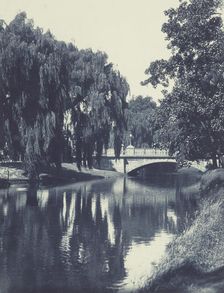 The river Avon, Christchurch, N.Z. From the album: Camera Pictures of New Zealand, 1920s. Creator: Harry Moult