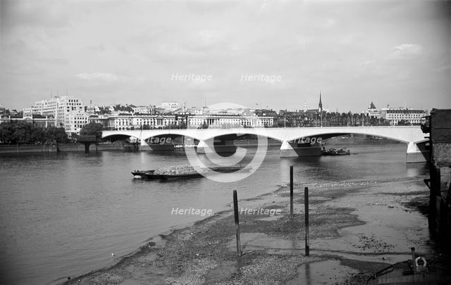 The River Thames and Waterloo Bridge, London, c1945-c1965. Artist: SW Rawlings