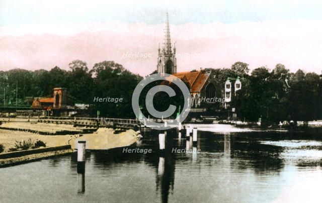 The River Thames at Marlow, Buckinghamshire, 1926.Artist: Cavenders Ltd
