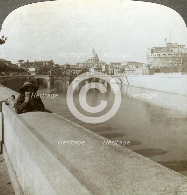 The River Tiber, Castel Sant' Angelo and St Peter's Basilica, Rome, Italy.Artist: Underwood & Underwood