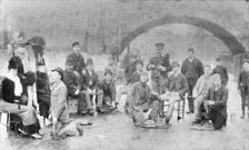 The River Trent frozen at Mill Bridge, Newark, Nottinghamshire, 1895. Creator: Unknown