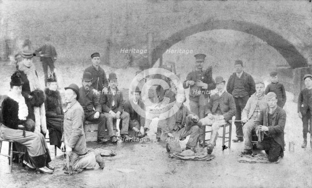 The River Trent frozen at Mill Bridge, Newark, Nottinghamshire, 1895. Creator: Unknown.
