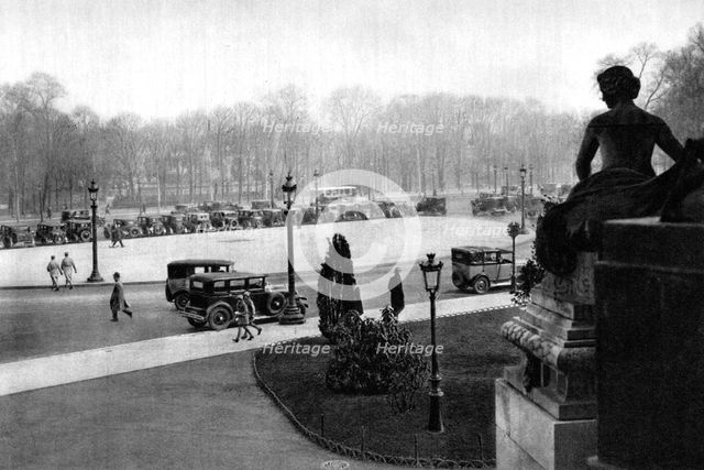 The Rond Point and Georges Clemenceau Place, Paris, 1931.Artist: Ernest Flammarion