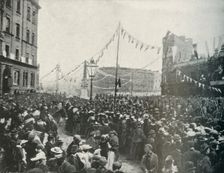 The Royal Procession: The Royal Horse Artillery Passing St. George's Circus, Borough 1897. Artist: E&S Woodbury