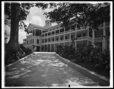 The Royal Victoria, Nassau, Bahama Isl'ds., c1901. Creator: William H. Jackson