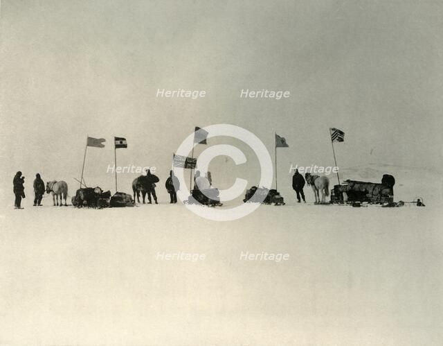 'The Start from the Ice-Edge South of Hut Point', c1908, (1909).  Artist: Unknown.