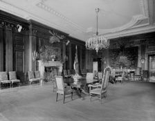 The State Dining Room, White House, Washington, D.C., between 1900 and 1906. Creator: Unknown