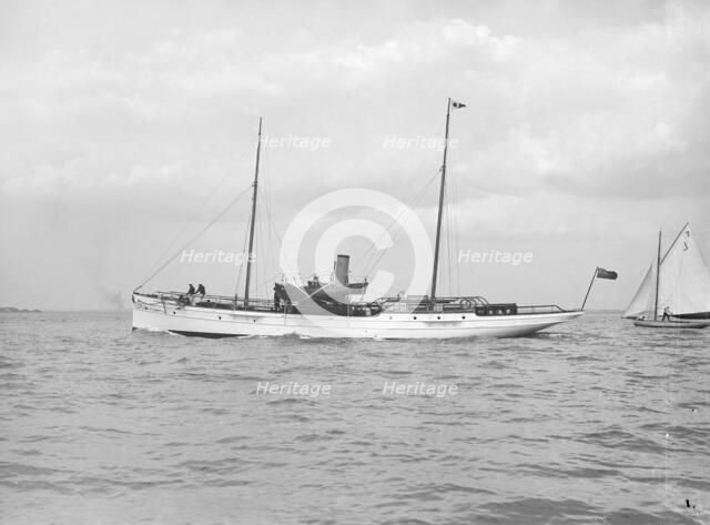The steam yacht 'Claymore II' under way, 1913. Creator: Kirk & Sons of Cowes.