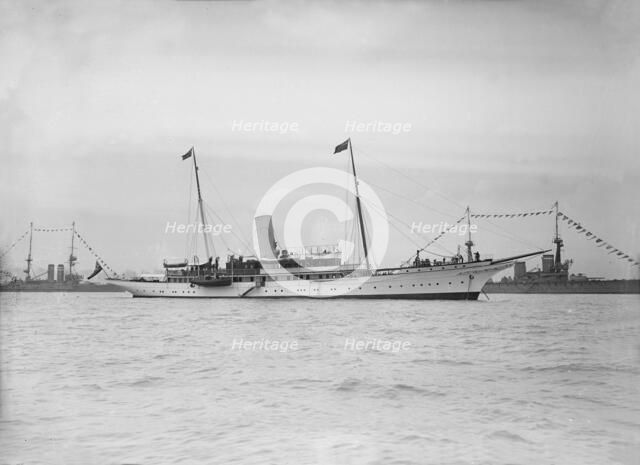 The steam yacht 'Jeanette', 1911. Creator: Kirk & Sons of Cowes.