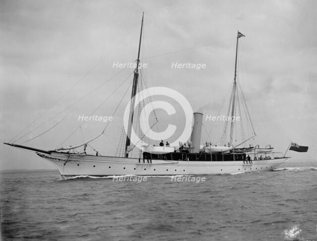 The steam yacht 'Laranda', under way. Creator: Kirk & Sons of Cowes.
