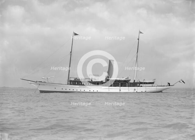 The steam yacht 'Sirocco II', 1911. Creator: Kirk & Sons of Cowes.