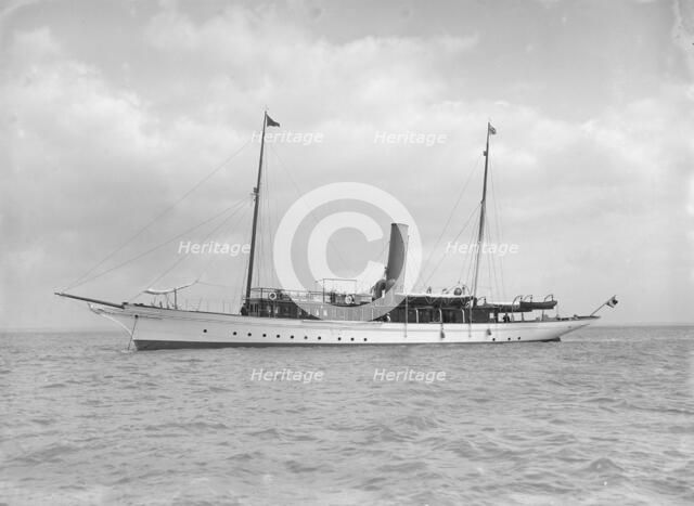 The steam yacht 'Sirocco II', 1911. Creator: Kirk & Sons of Cowes.