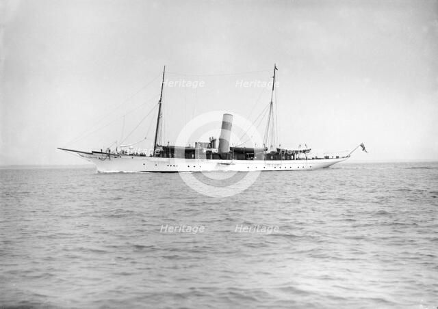 The steam yacht 'Vanessa' under way,1913. Creator: Kirk & Sons of Cowes.