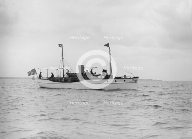 The steam yacht 'Yvonne' under way, 1913. Creator: Kirk & Sons of Cowes.